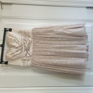 BOGO NWT beautiful Trixxie cocktail dress. Size 3